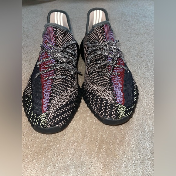 ADIDAS- YEEZY BOOST 350 V2 'YECHEIL NON-REFLECTIVE' size 10.5 (sale excluded) - Picture 11 of 16